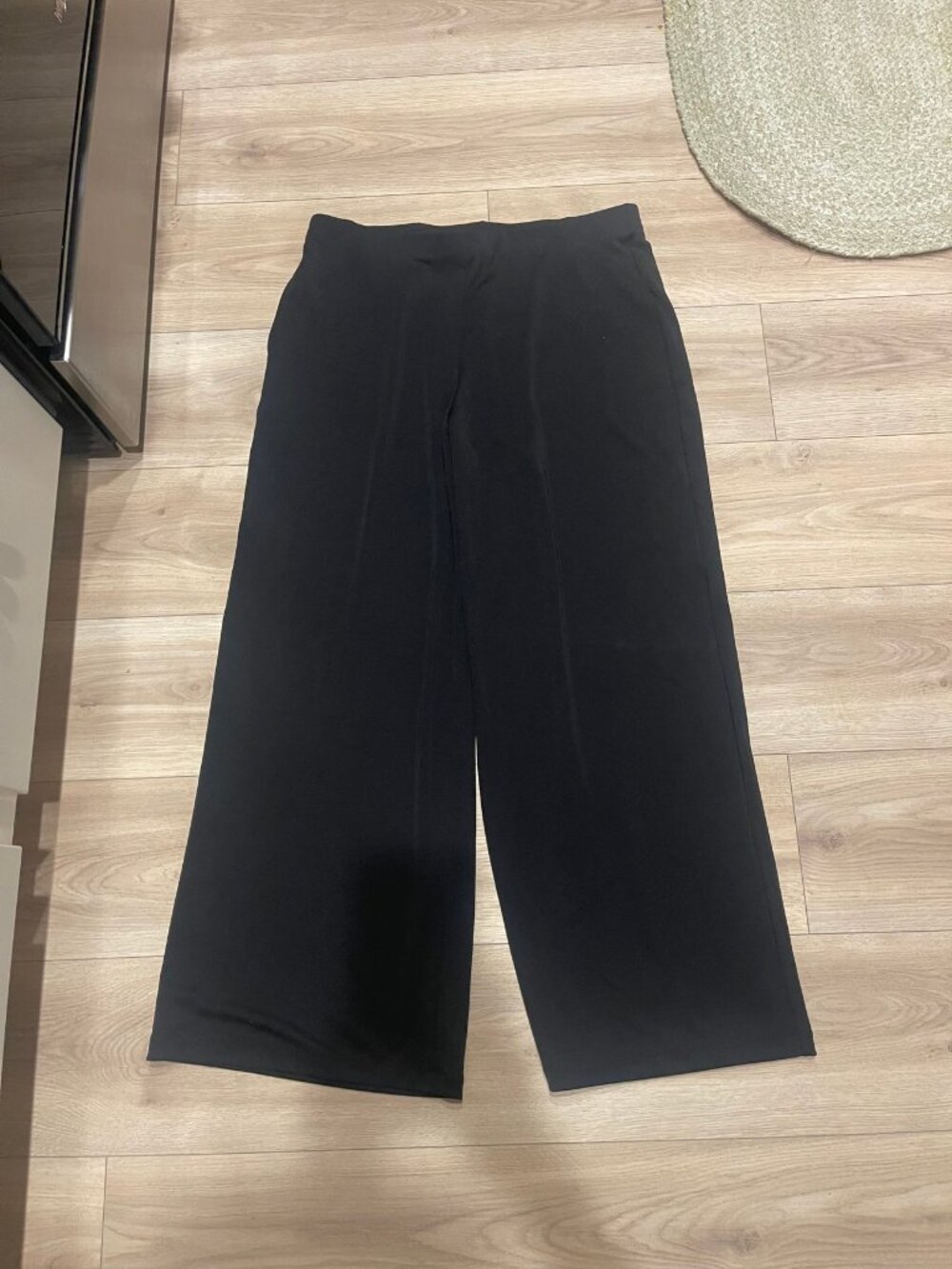 Uniqlo Black Wide Leg Pants Elastic Waist - XXL - Like New